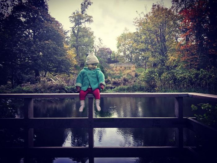 Dad Photoshops Daughter Into Dangerous Situations To Freak Out Relatives (11 pics)