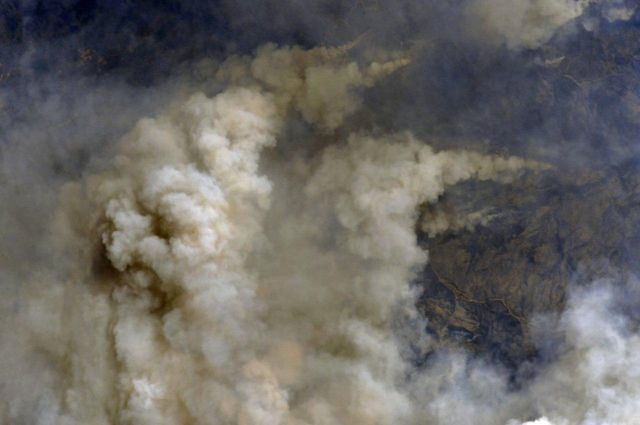 California Wildfires From Space (4 pics)