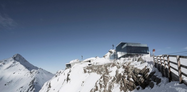 James Bond Museum In Austria (10 pics)