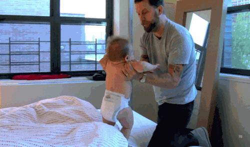 Acid Gifdump, August 21, 2018 (25 gifs)