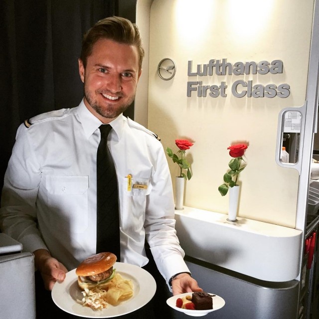 First Class In Different Airlines (38 pics)