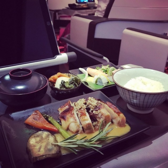 First Class In Different Airlines (38 pics)