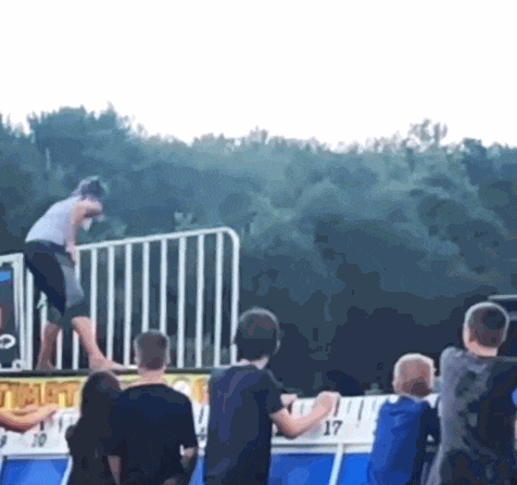 Acid Gifdump, August 22, 2018 (25 gifs)