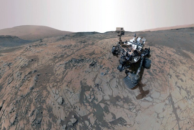 This Is What Mars Surface Looks Like (16 pics)