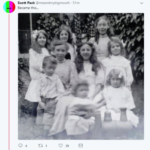 Guy Shares Twitter Thread About Dad Uncovering Startling Family Pics In Mysterious Box (10 pics)