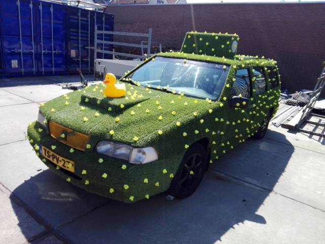 So Strange (32 pics)