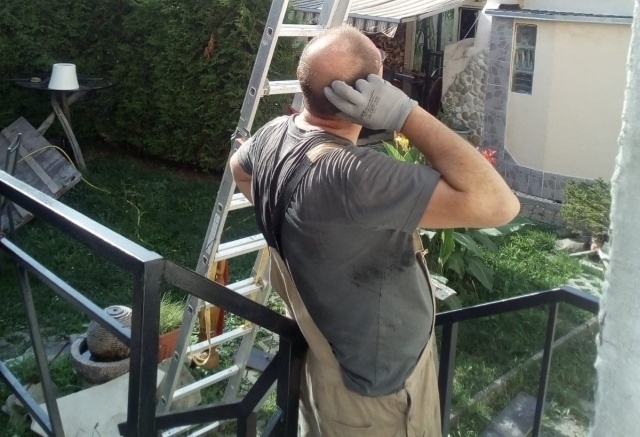 Construction Fail (2 pics)