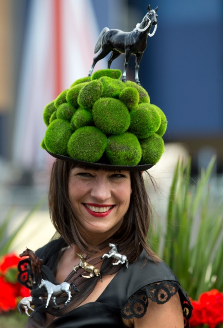 The Craziest Hats Of The Royal Ascot (22 pics)