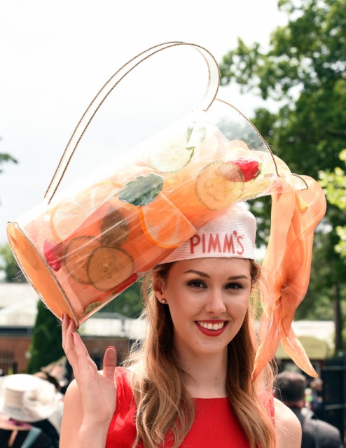 The Craziest Hats Of The Royal Ascot (22 pics)