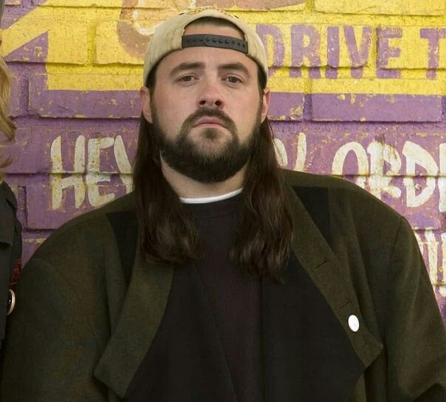 Kevin Smith Dropped Weight After A Heart Attack (2 pics)