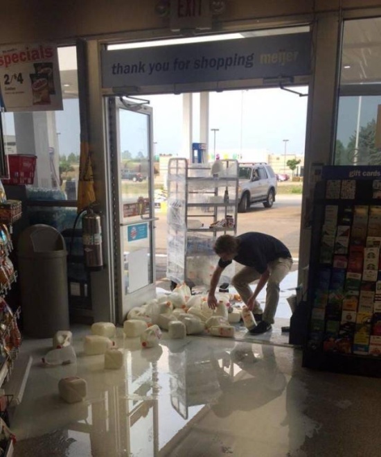 Bad Days Happen (33 pics)