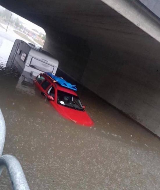 Bad Days Happen (33 pics)