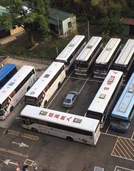 Bad Days Happen (33 pics)