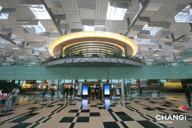 world-s-best-airport-in-singapore-20-pics