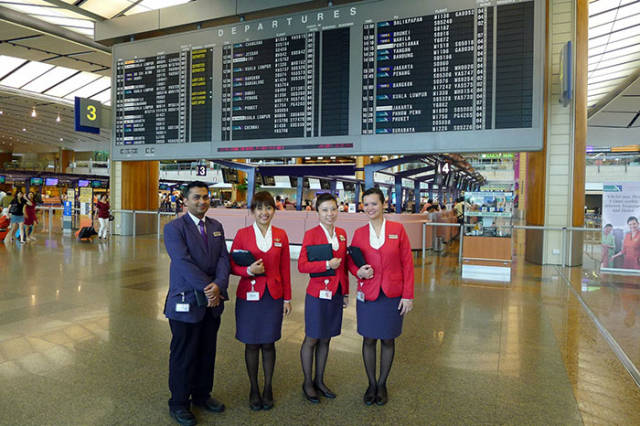 World’s Best Airport In Singapore (20 pics)