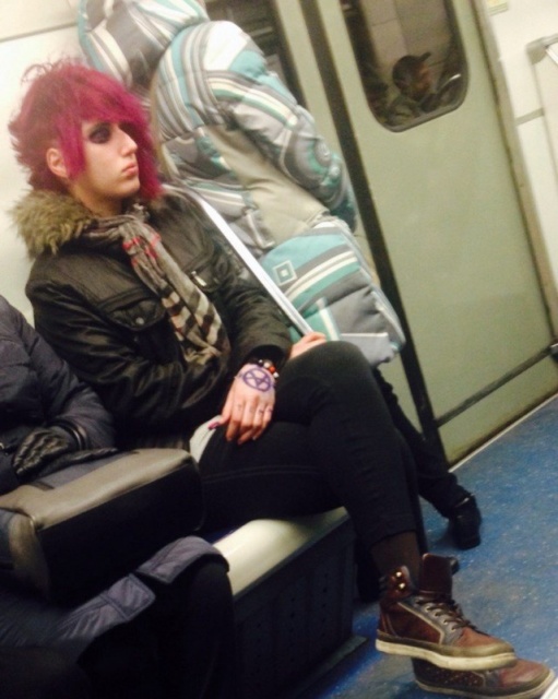 People On The Subway (29 pics)