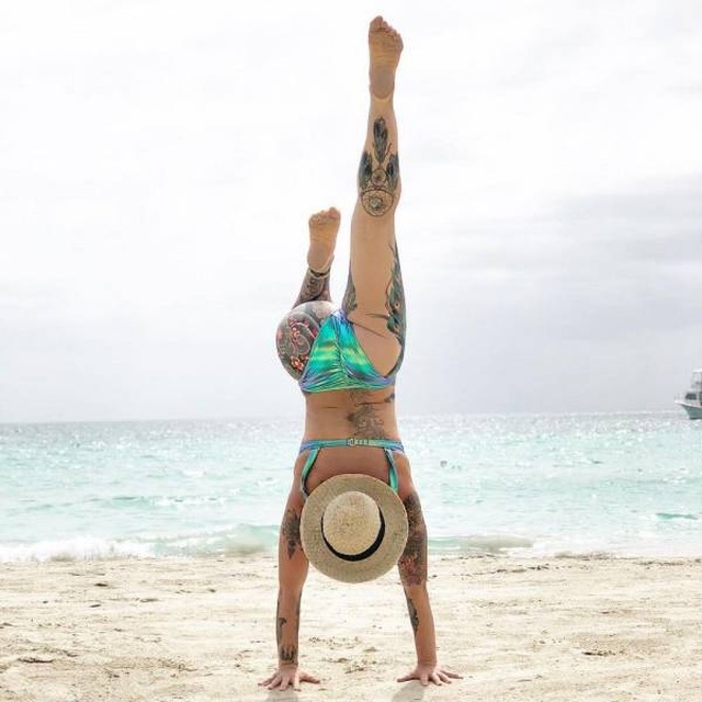 Pretty Fit Girls (49 pics)