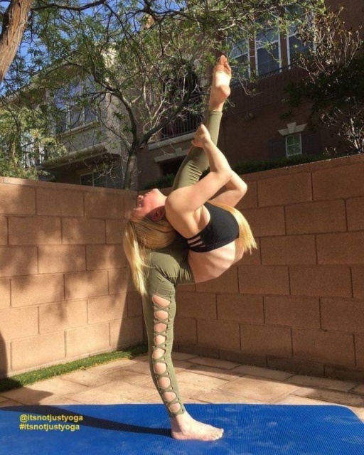 Pretty Fit Girls (49 pics)
