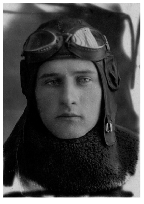 An American Fighter With The Remains Of A Pilot Was Discovered In Russia (9 pics)
