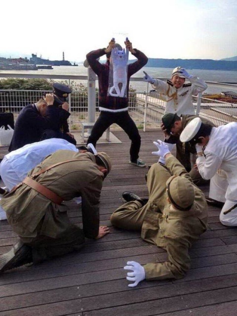 Acid Picdump (125 pics)