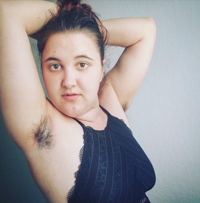 Glitter Armpits: Awkward Instagram Beauty Trend (20 pics)