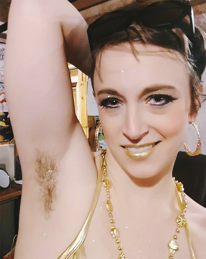 Glitter Armpits: Awkward Instagram Beauty Trend (20 pics)