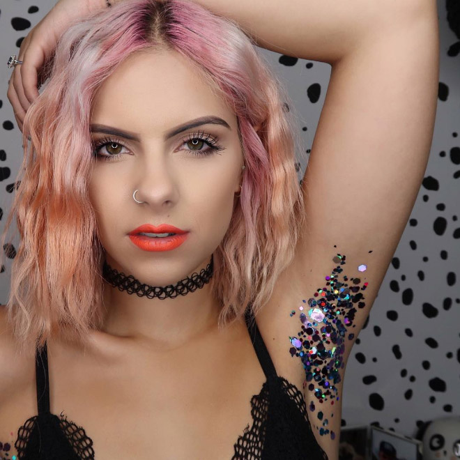 Glitter Armpits: Awkward Instagram Beauty Trend (20 pics)