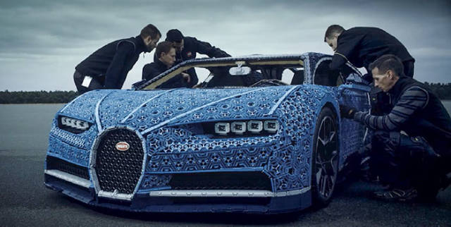 A Full-Size LEGO Bugatti Chiron That Really Drives (16 pics)