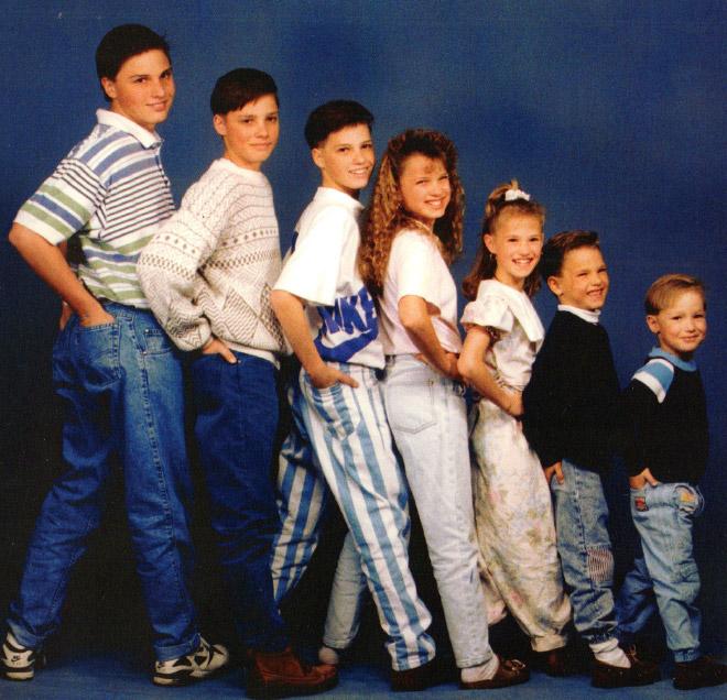 Awkward Family Photos From The 1980s (22 pics)