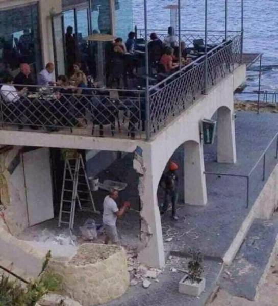 People Who Just Don't Care (44 pics)