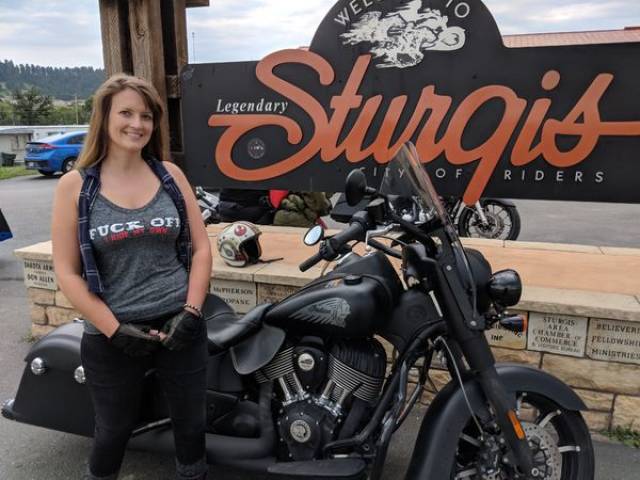 Girls And Bikes (79 pics)