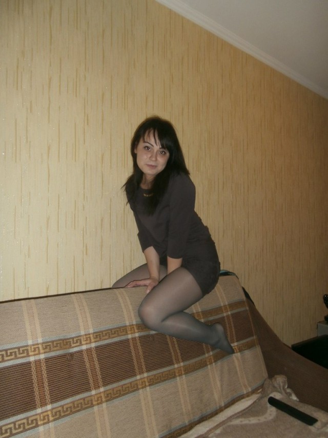 https://cdn.acidcow.com/pics/20180910/russian_posing_girls_08.jpg