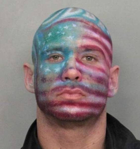 Weird Mugshots (24 pics)