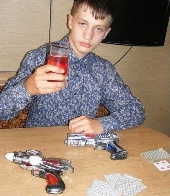 Wannabe Russian Gangsters (23 pics)