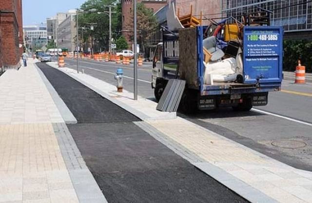 Everyone Hates It (35 pics)