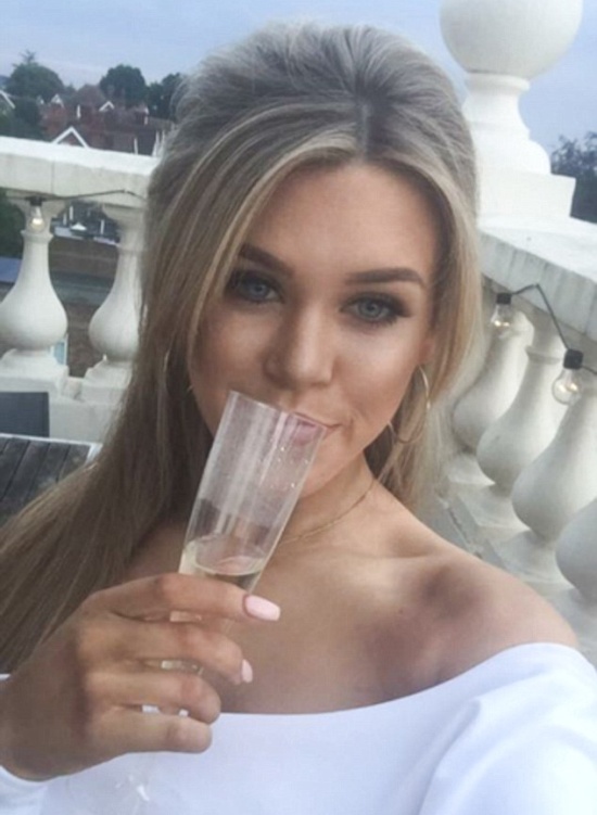 Girl Before And After Face Plastic Surgery (13 pics)