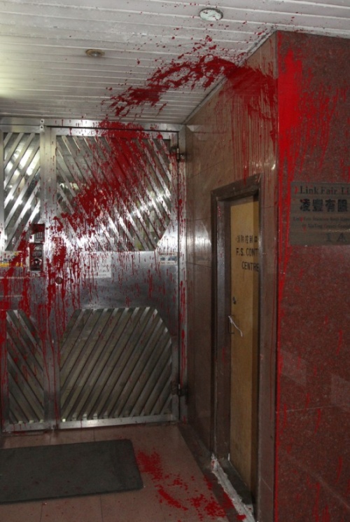 How Chinese Mafia Collects Debts (10 pics)