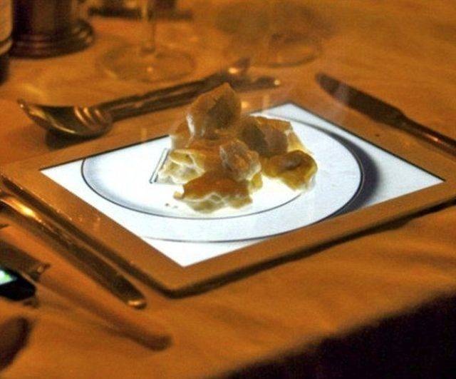 Very Odd Plates (34 pics)