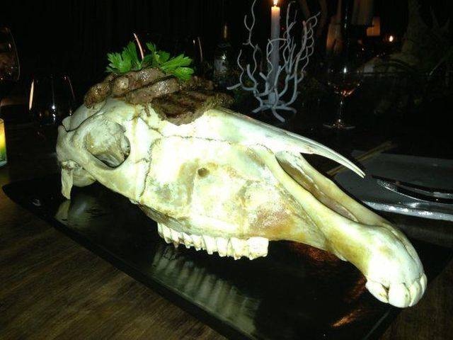 Very Odd Plates (34 pics)