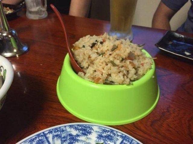 Very Odd Plates (34 pics)