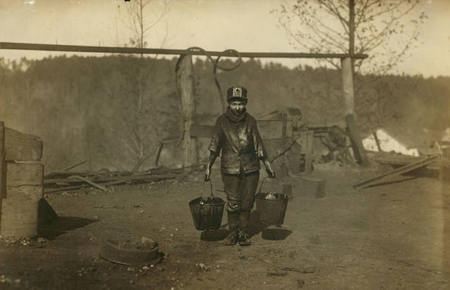 Child Labor More Than 100 Years Ago (34 pics)