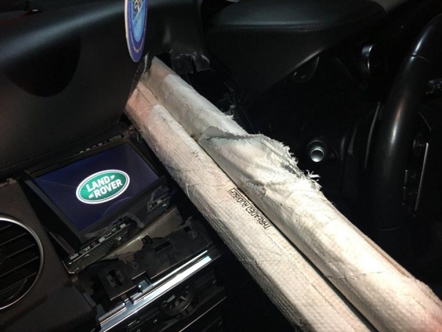 Driver Cheats Death (4 pics)