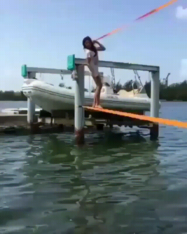 Acid Gifdump, September 19, 2018 (25 gifs)