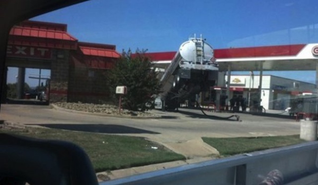 Work Is Fun (27 pics)