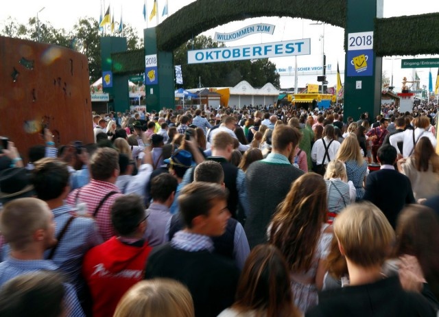 Photos From Oktoberfest (30 pics)