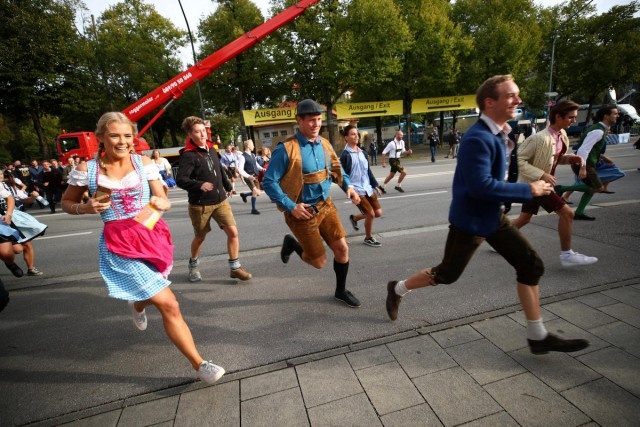 Photos From Oktoberfest (30 pics)