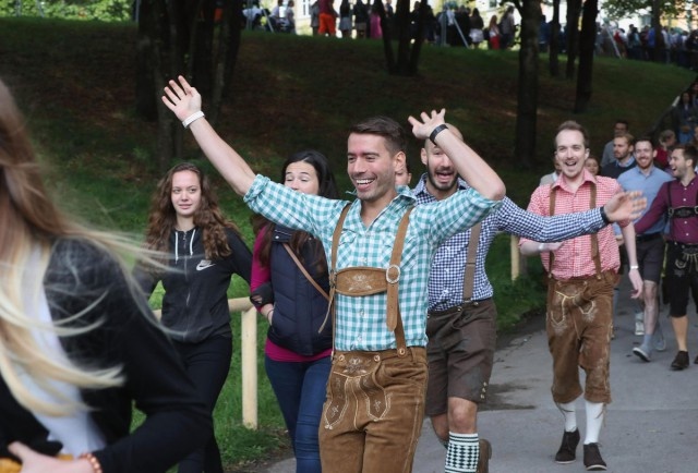Photos From Oktoberfest (30 pics)