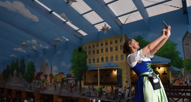 Photos From Oktoberfest (30 pics)