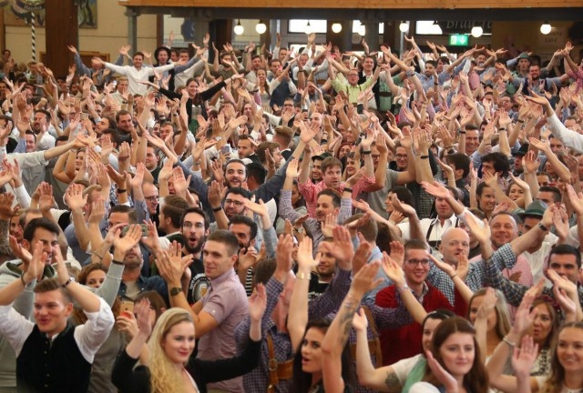 Photos From Oktoberfest (30 pics)