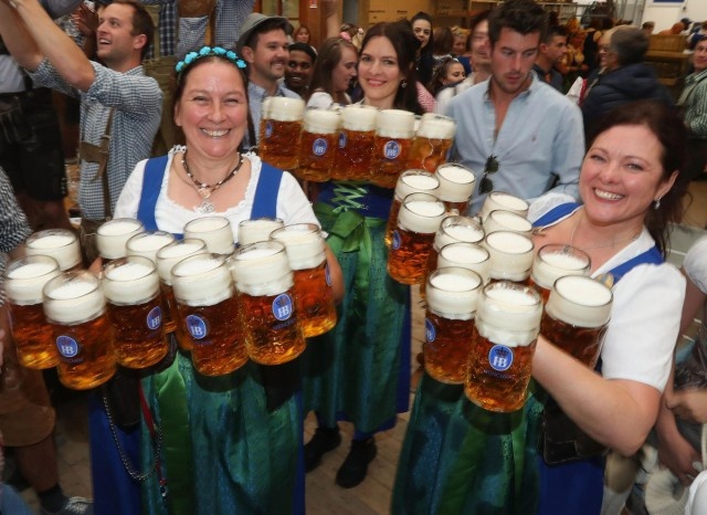 Photos From Oktoberfest (30 pics)